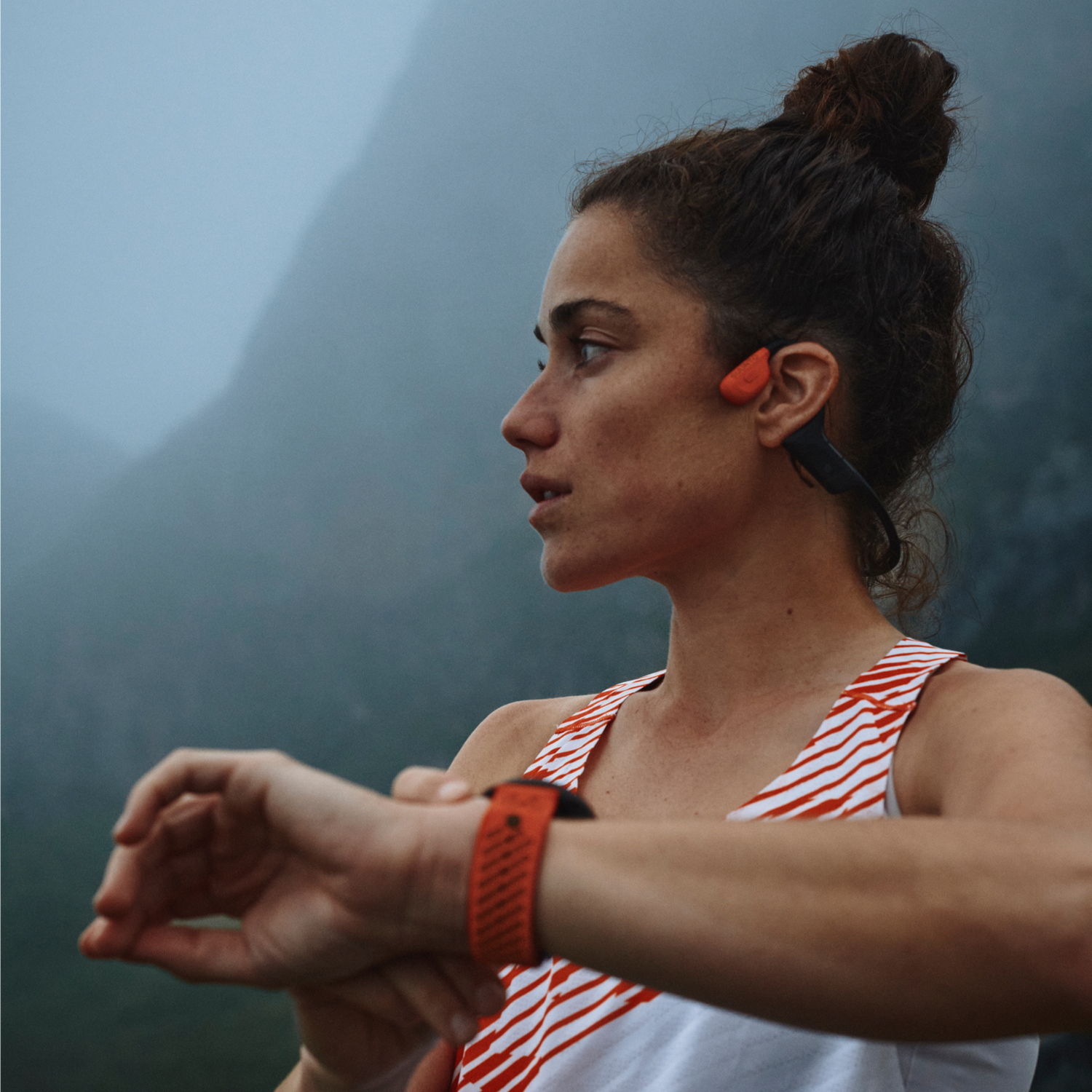 Suunto Race 2 Sports Watch with GPS tracking, heart rate monitor, and durable design for cycling and endurance performance